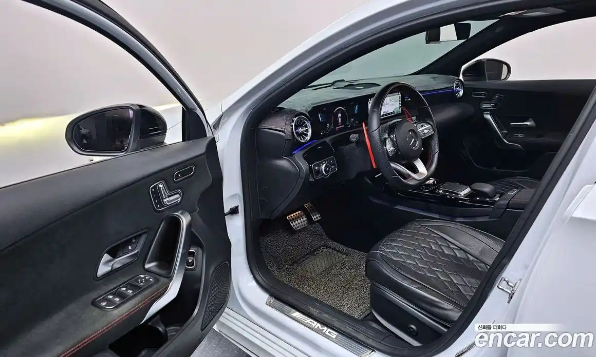 Mercedes-Benz A-Class 2021 2.0 Автомат в Москве № 722806, фото 11