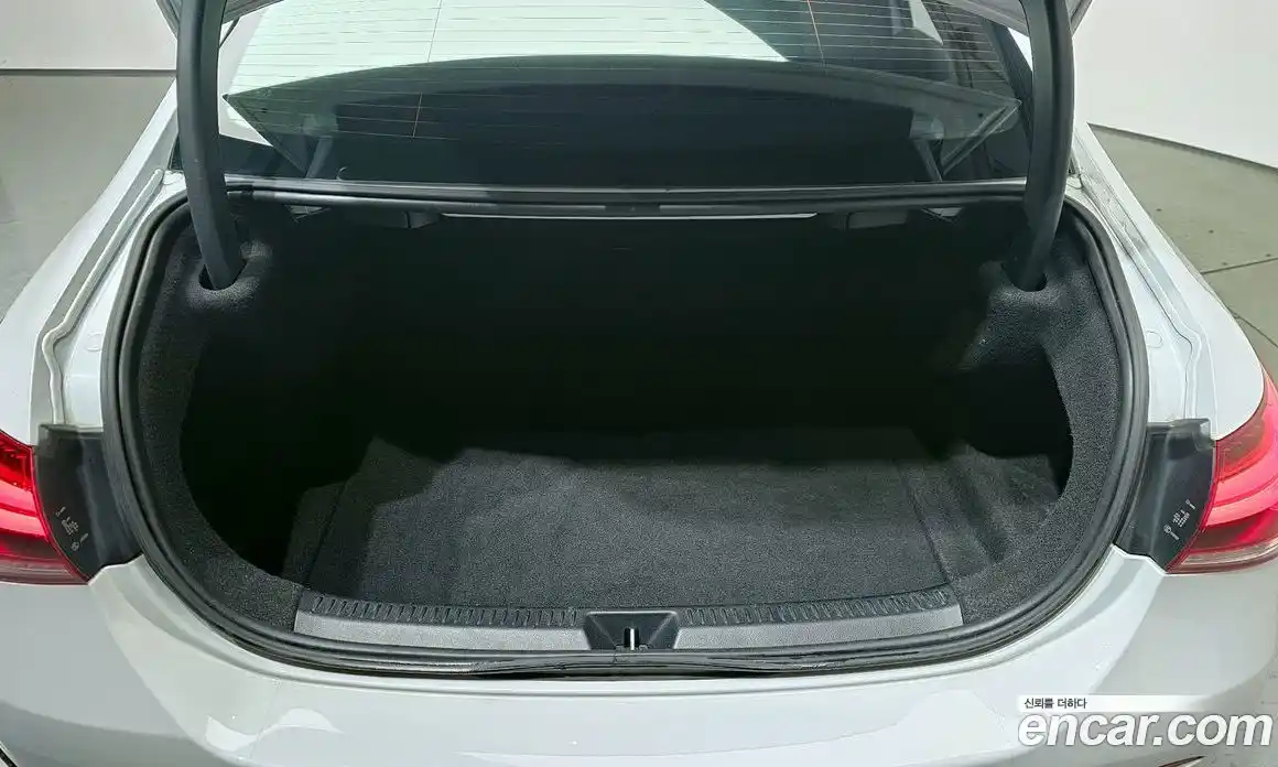 Mercedes-Benz A-Class 2021 2.0 Автомат в Москве № 722806, фото 20