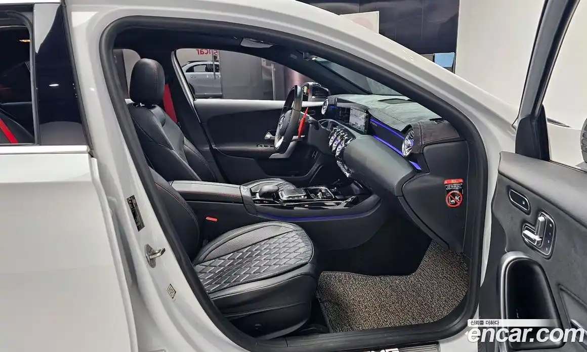 Mercedes-Benz A-Class 2021 2.0 Автомат в Москве № 722806, фото 10