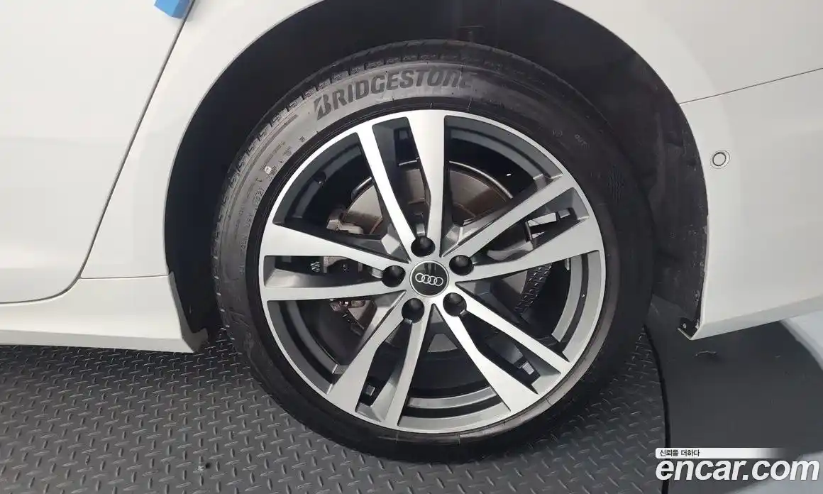 Audi A6 2022 2.0 Автомат в Москве № 723437, фото 5