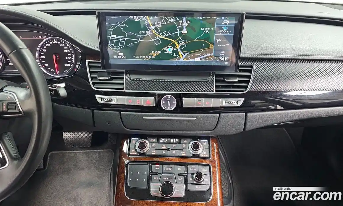 Audi A8 2012 4.2 Автомат в Москве № 723635, фото 14