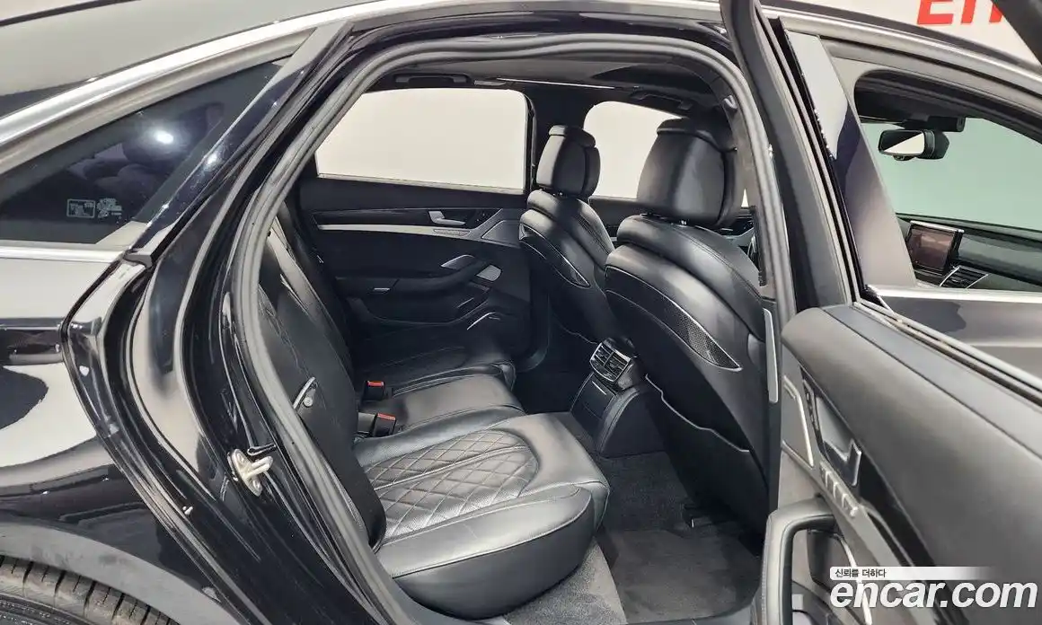 Audi S8 2013 4.0 Автомат в Москве № 723660, фото 12