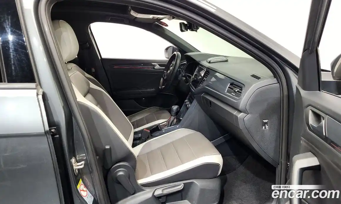 Volkswagen T-Roc 2021 2.0 Автомат в Москве № 725161, фото 11