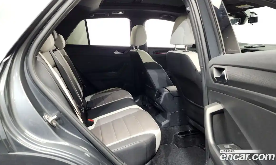 Volkswagen T-Roc 2021 2.0 Автомат в Москве № 725161, фото 12