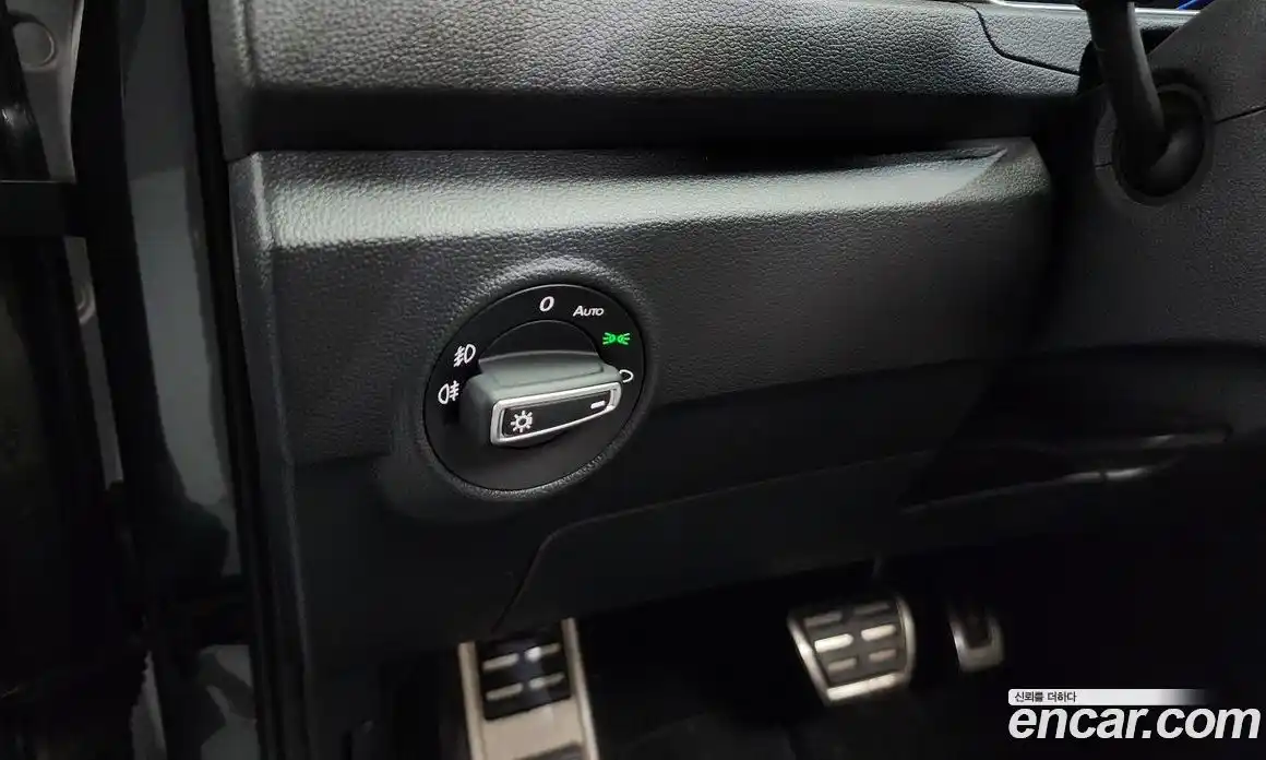 Volkswagen T-Roc 2021 2.0 Автомат в Москве № 725161, фото 14