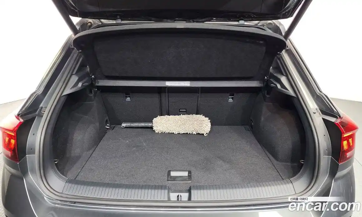 Volkswagen T-Roc 2021 2.0 Автомат в Москве № 725161, фото 20