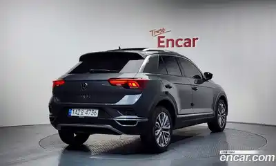 Volkswagen T-Roc 2021 2.0 Автомат в Москве № 725161, миниатюра 2