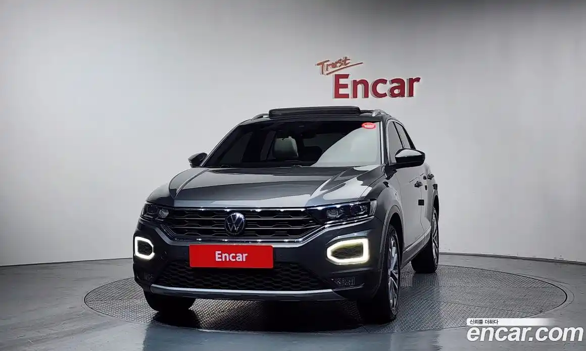 Volkswagen T-Roc 2021 2.0 Автомат в Москве № 725161, фото 3