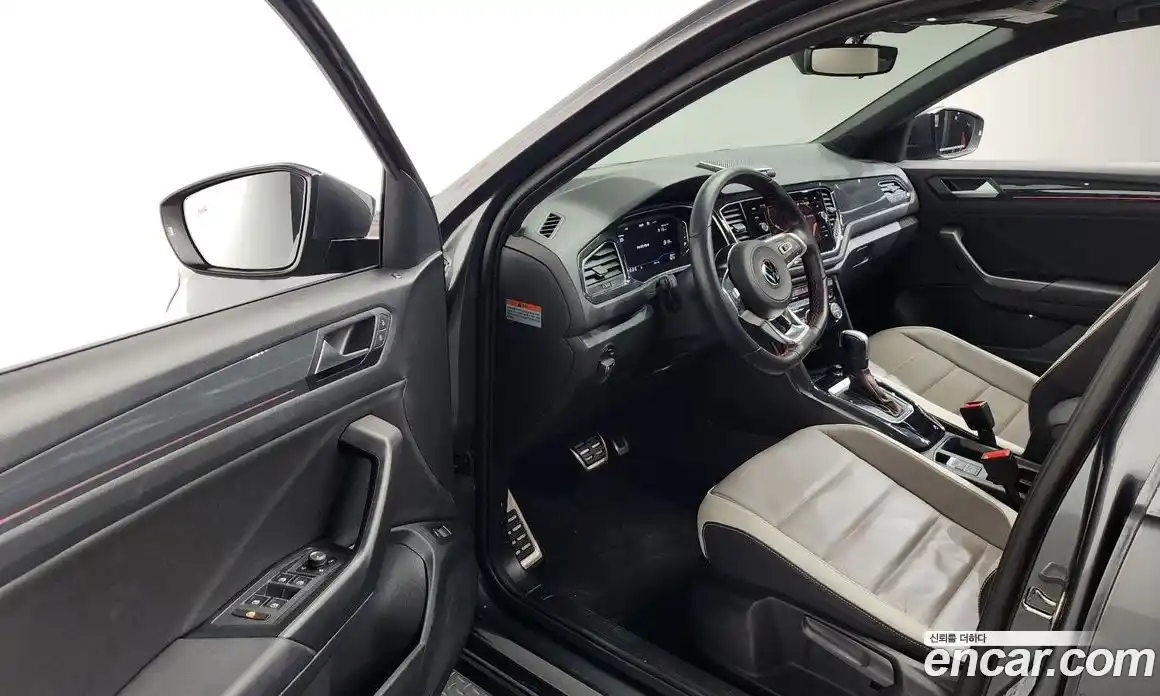 Volkswagen T-Roc 2021 2.0 Автомат в Москве № 725161, фото 10