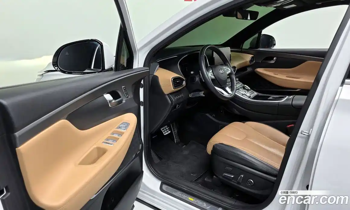 Hyundai Santa Fe 2023 1.6 Автомат в Москве № 745365, фото 11