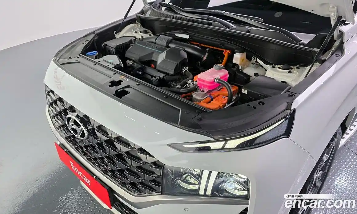 Hyundai Santa Fe 2023 1.6 Автомат в Москве № 745365, фото 6