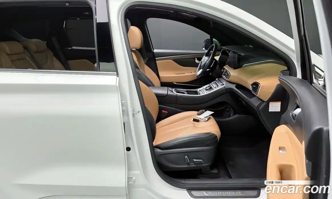 Hyundai Santa Fe 2023 1.6 Автомат в Москве № 745365, фото 10