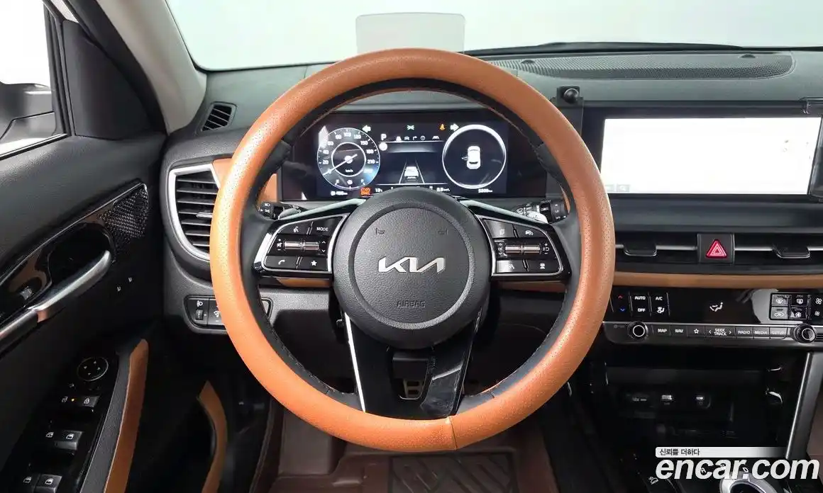 Kia Seltos 2024 1.6 Автомат в Москве № 746000, фото 13