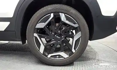 Kia Seltos 2024 1.6 Автомат в Москве № 746000, миниатюра 5