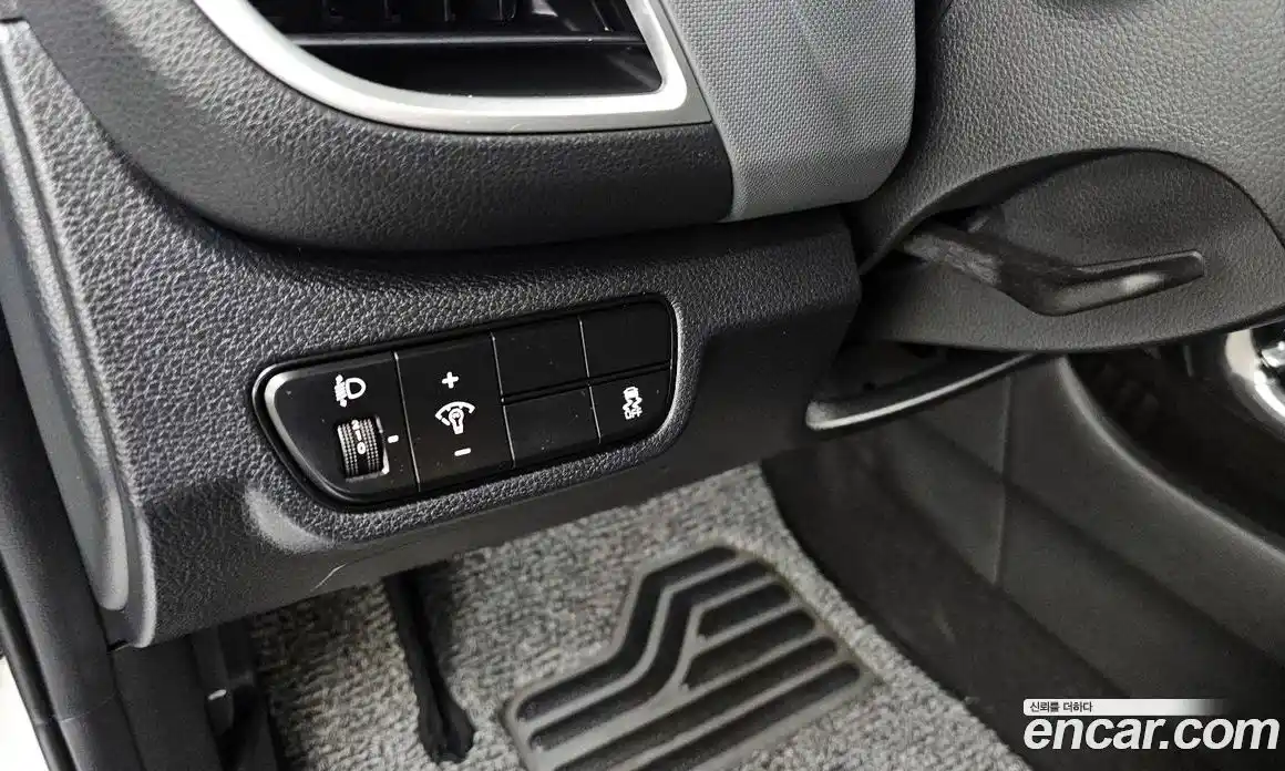 Kia Seltos 2024 1.6 Автомат в Москве № 746100, фото 19