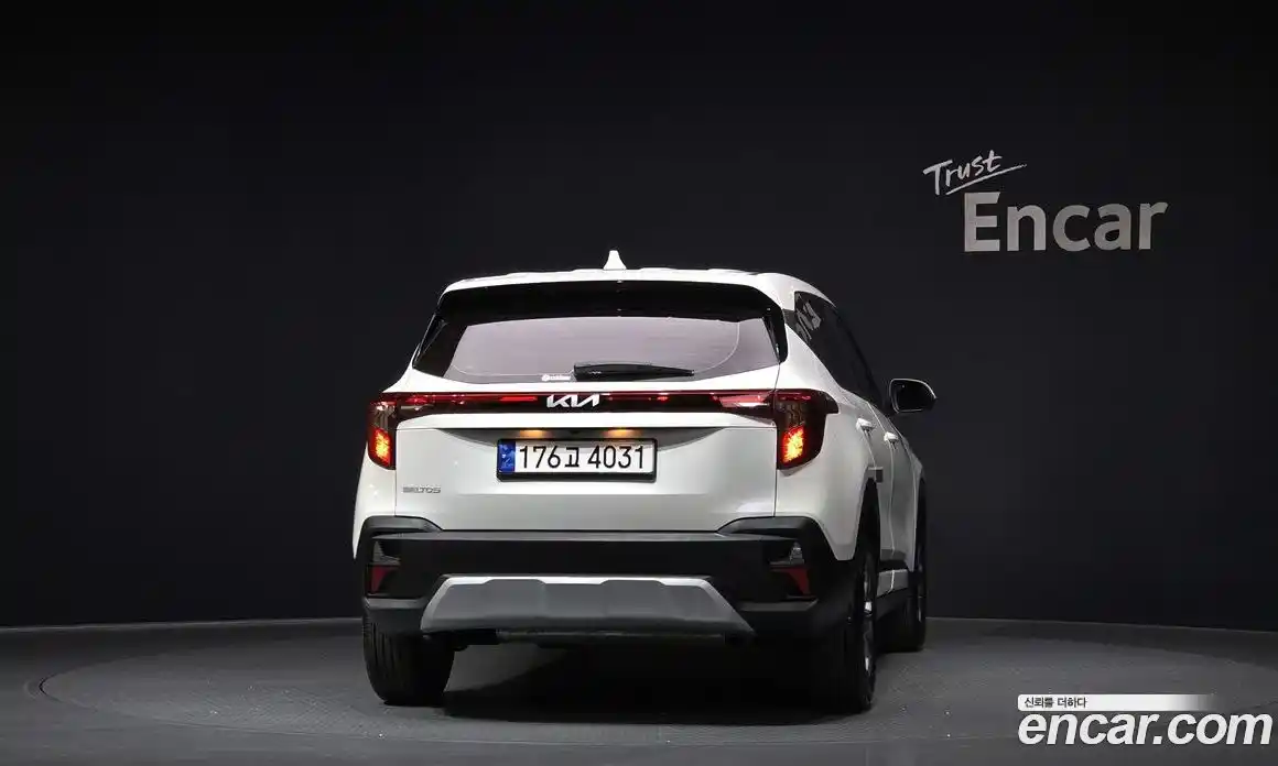 Kia Seltos 2024 1.6 Автомат в Москве № 746100, фото 4