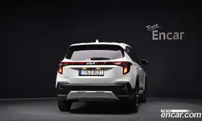 Kia Seltos 2024 1.6 Автомат в Москве № 746100, миниатюра 4