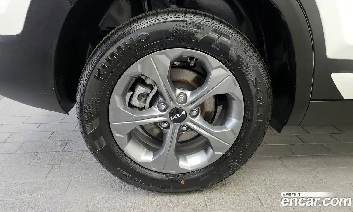 Kia Seltos 2024 1.6 Автомат в Москве № 746100, фото 5