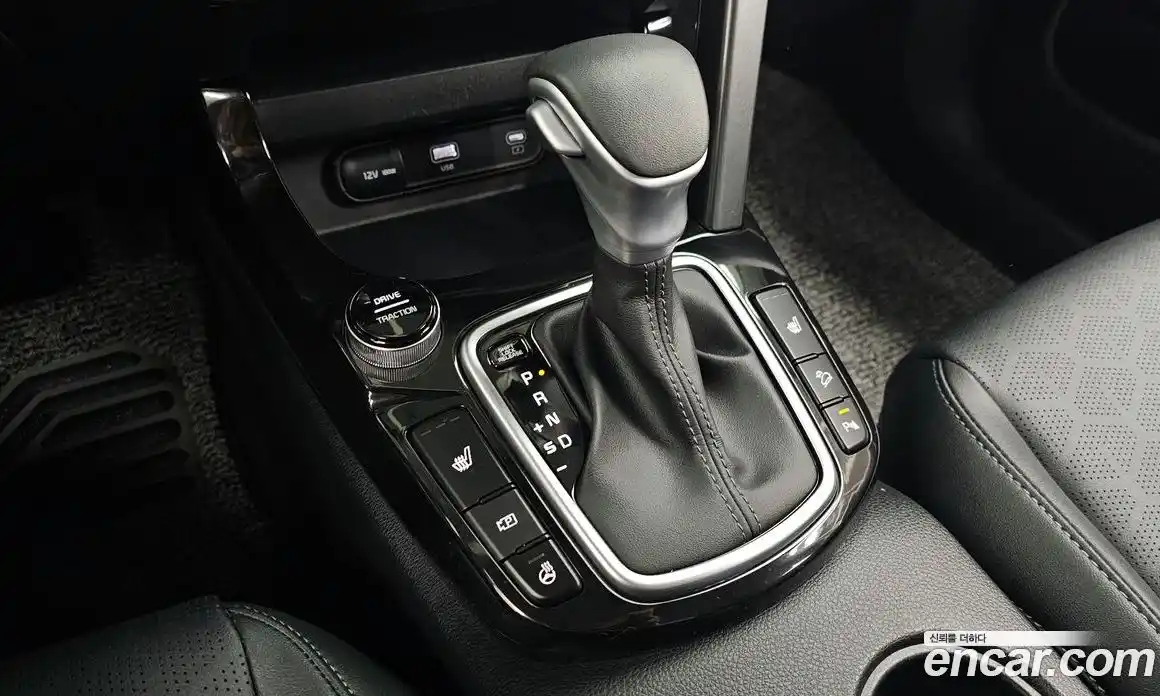 Kia Seltos 2024 1.6 Автомат в Москве № 746100, фото 9