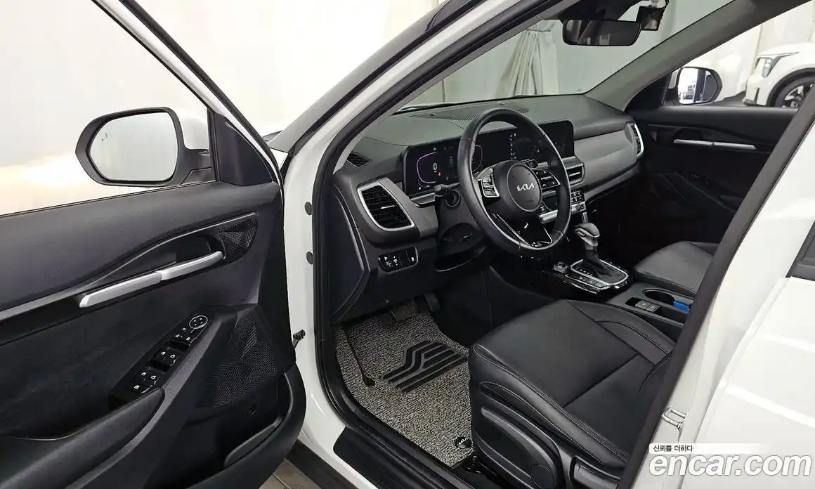 Kia Seltos 2024 1.6 Автомат в Москве № 746100, фото 10