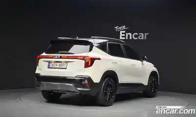 Kia Seltos 2022 1.6 Автомат в Москве № 746258, миниатюра 2