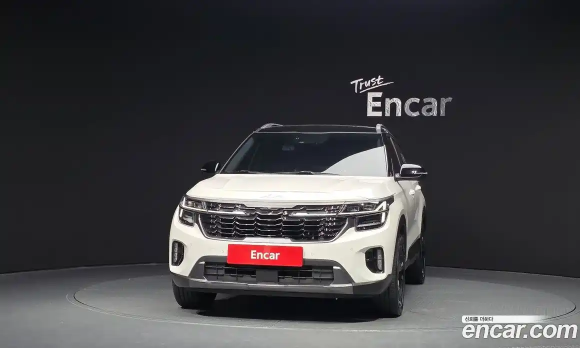 Kia Seltos 2022 1.6 Автомат в Москве № 746258, фото 3