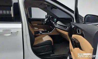 Kia Canival 2023 3.5 Автомат в Москве № 746387, миниатюра 11