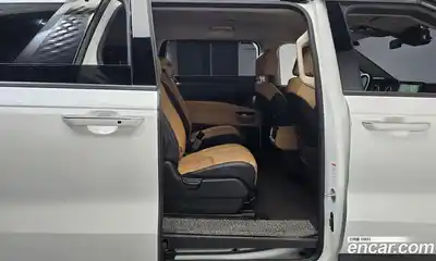 Kia Canival 2023 3.5 Автомат в Москве № 746387, миниатюра 12