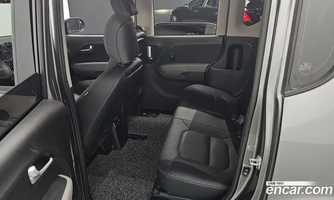 Kia Ray 2023 1.0 Автомат в Москве № 746498, фото 12