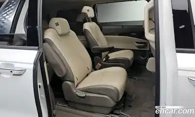 Kia Canival 2023 3.5 Автомат в Москве № 746528, миниатюра 12