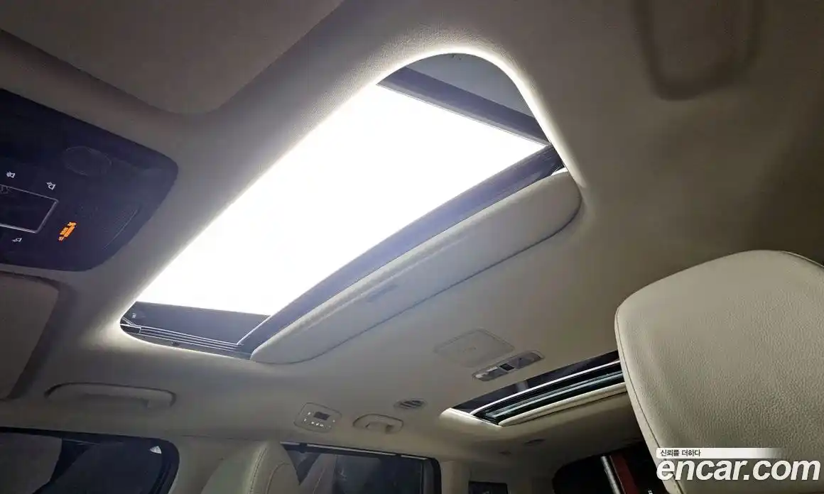 Kia Canival 2023 3.5 Автомат в Москве № 746528, фото 19