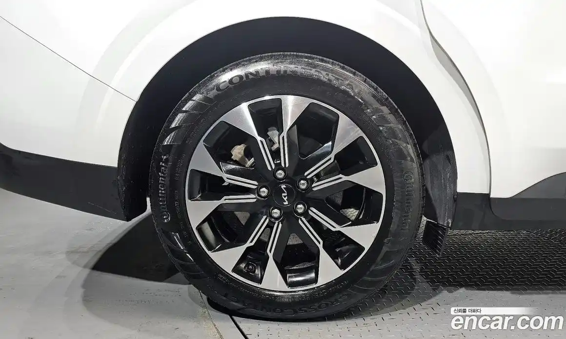 Kia Canival 2023 3.5 Автомат в Москве № 746528, фото 5