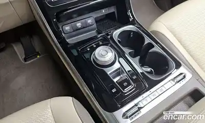 Kia Canival 2023 3.5 Автомат в Москве № 746528, миниатюра 9