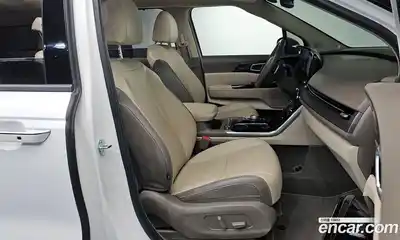 Kia Canival 2023 3.5 Автомат в Москве № 746528, миниатюра 10