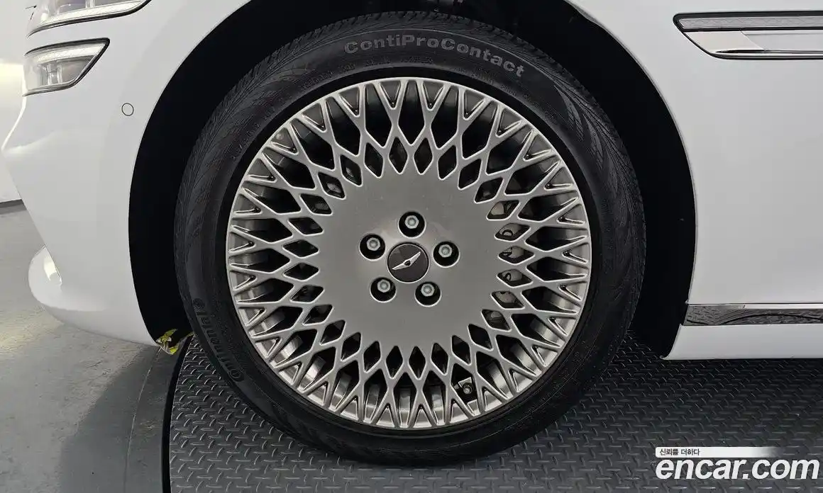 Genesis G80 2023 2.5 Автомат в Москве № 746608, фото 5