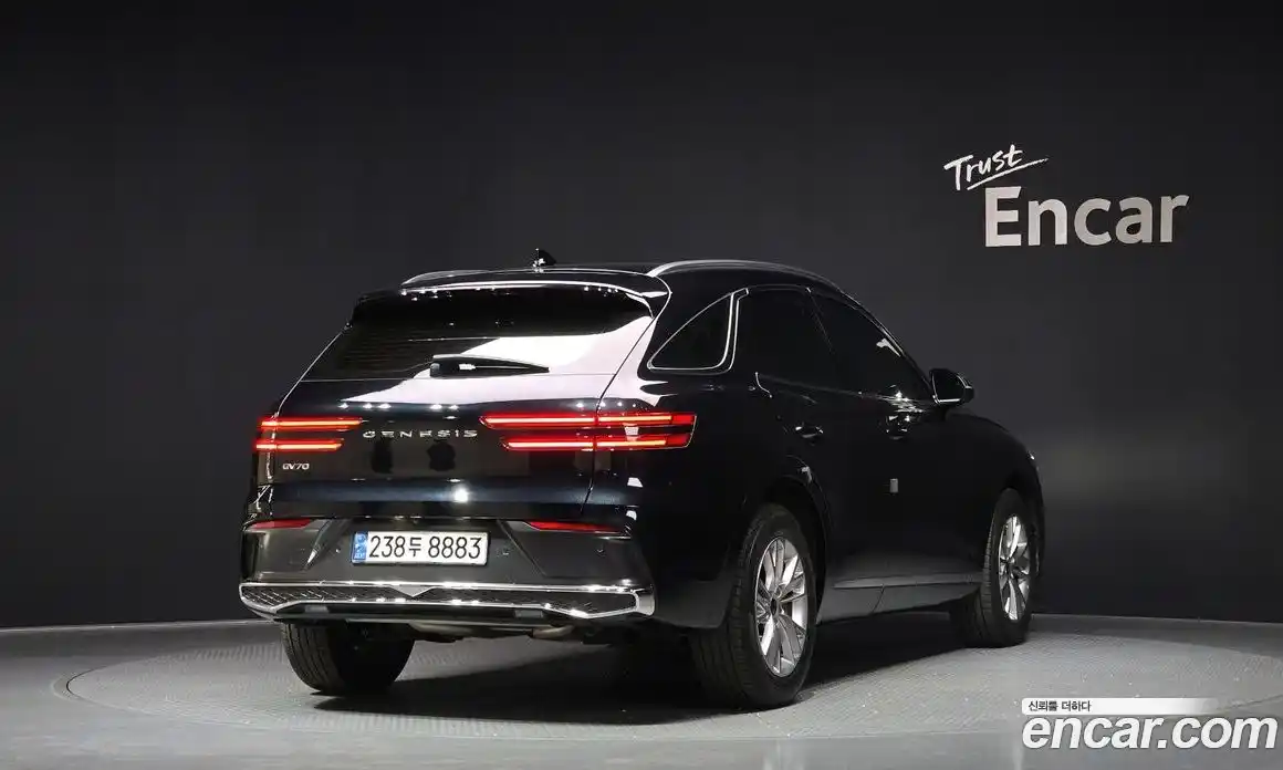 Genesis GV70 2024 2.5 Автомат в Москве № 746661, фото 2