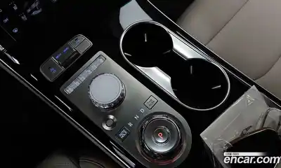 Genesis GV70 2024 2.5 Автомат в Москве № 746661, миниатюра 9