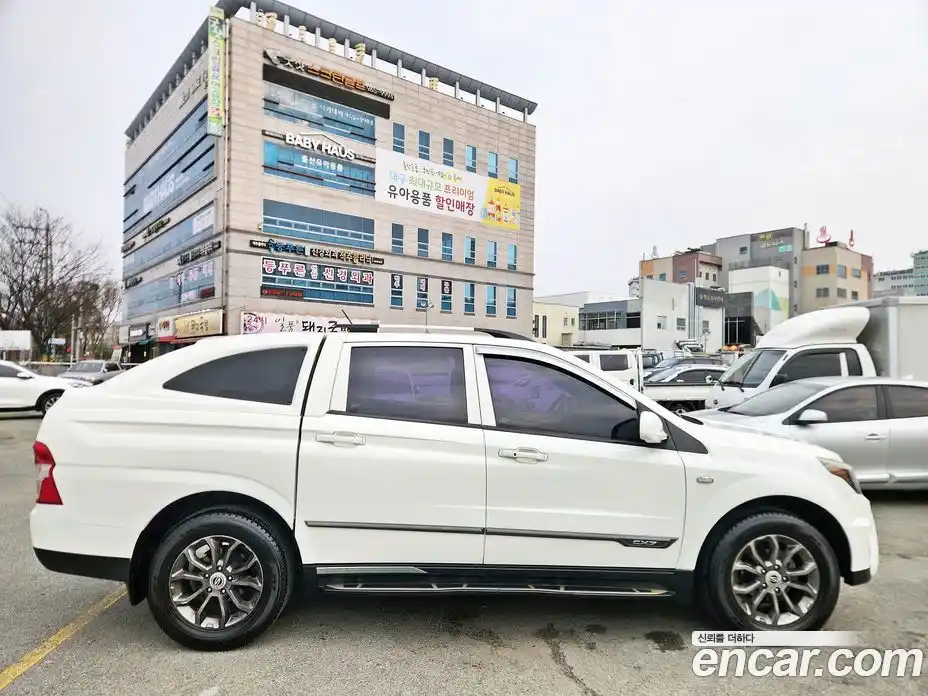 SsangYong Korando 2015 2.0 Автомат в Москве № 747337, фото 4