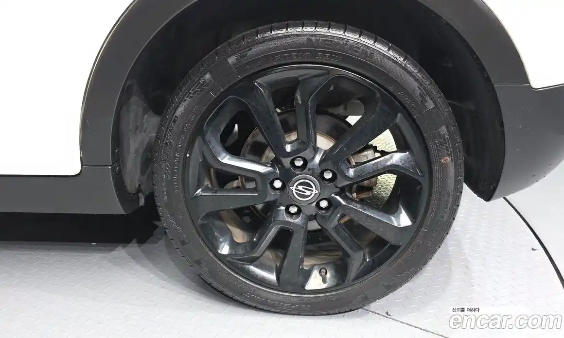 SsangYong TIBOLI 2015 1.6 Автомат в Москве № 747543, фото 5