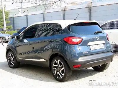 Renault QM3 2016 1.5 Автомат в Москве № 748530, миниатюра 3