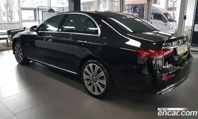 Mercedes-Benz E-Class 2021 3.0 Автомат в Москве № 749204, миниатюра 2