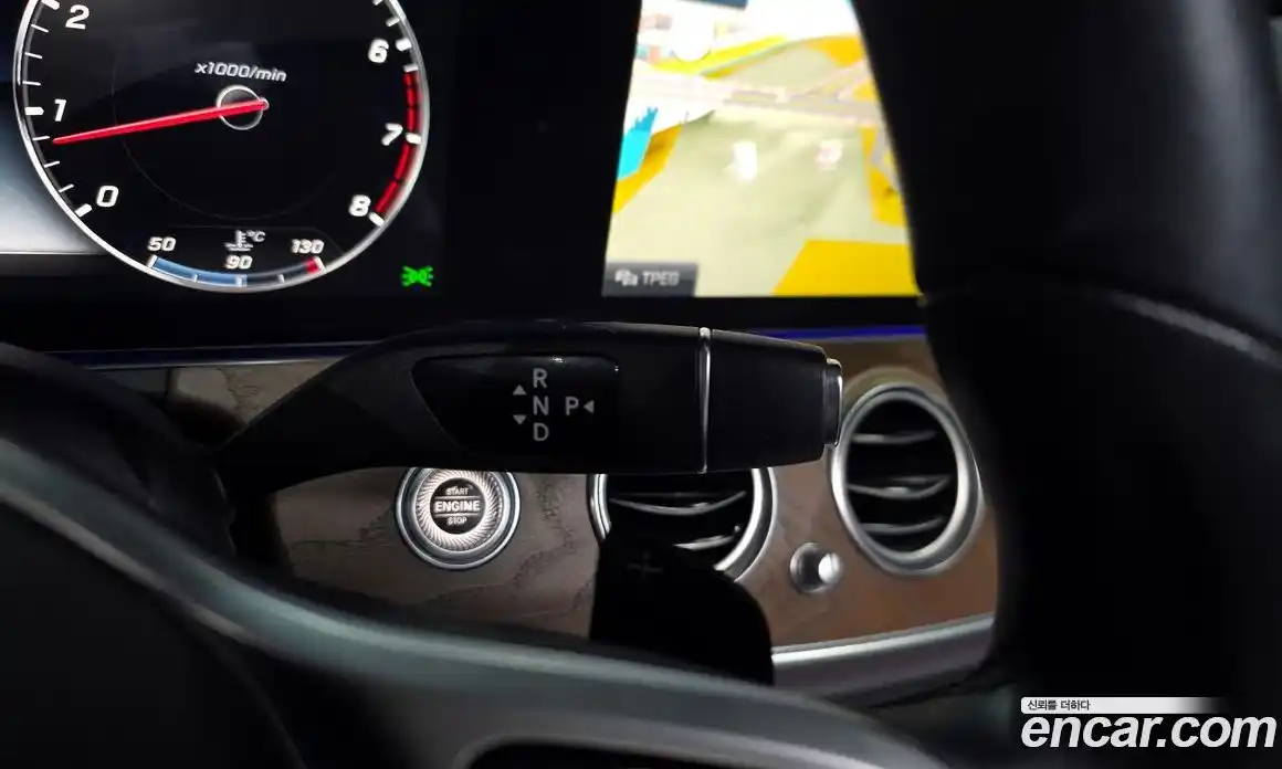 Mercedes-Benz E-Class 2020 2.0 Автомат в Москве № 749298, фото 9