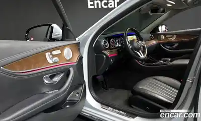 Mercedes-Benz E-Class 2020 2.0 Автомат в Москве № 749298, миниатюра 10