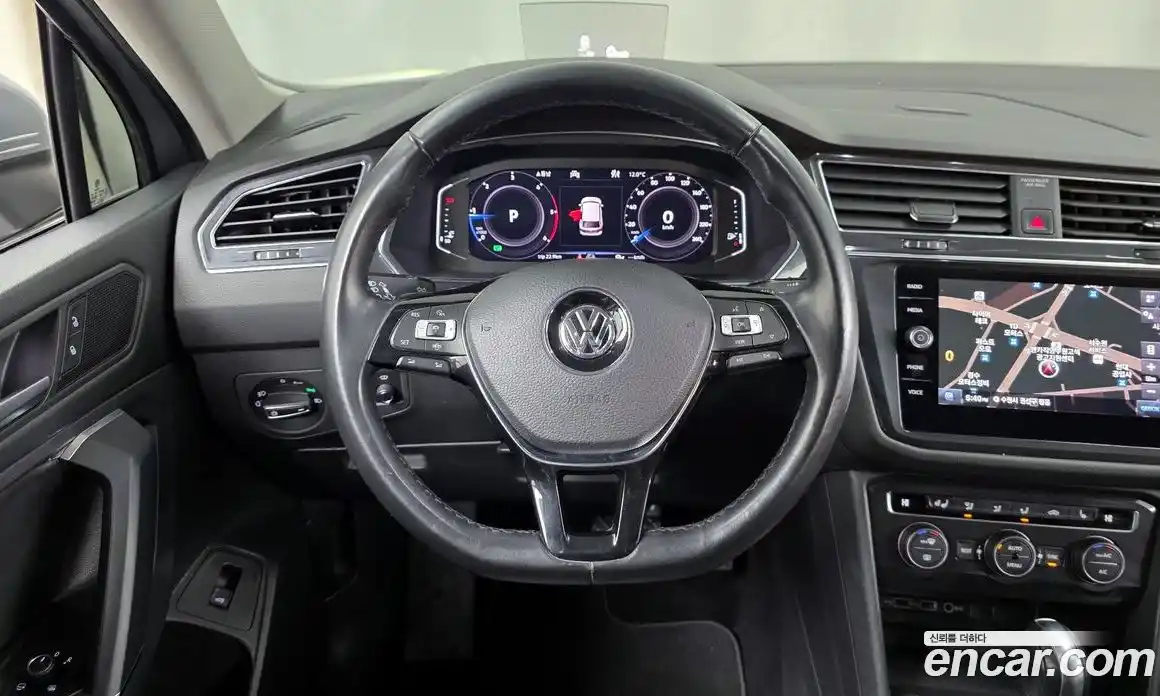 Volkswagen Tiguan 2020 2.0 Автомат в Москве № 750031, фото 13
