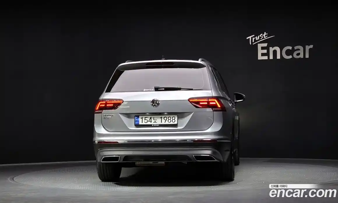 Volkswagen Tiguan 2020 2.0 Автомат в Москве № 750031, фото 4