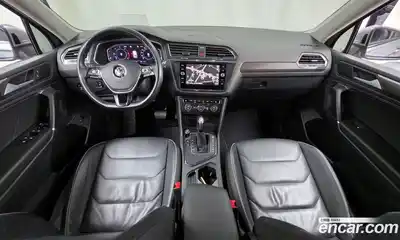 Volkswagen Tiguan 2020 2.0 Автомат в Москве № 750031, миниатюра 7