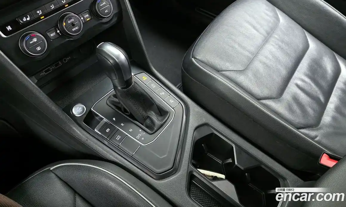 Volkswagen Tiguan 2020 2.0 Автомат в Москве № 750031, фото 9