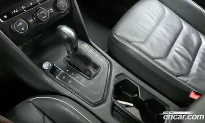 Volkswagen Tiguan 2020 2.0 Автомат в Москве № 750031, миниатюра 9