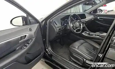 Hyundai Sonata 2022 1.6 Автомат в Москве № 756843, миниатюра 10