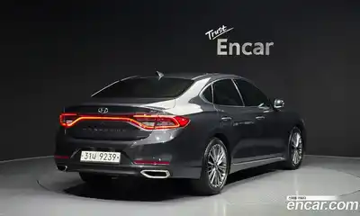 Hyundai Grandeur 2018 3.0 Автомат в Москве № 756923, миниатюра 2